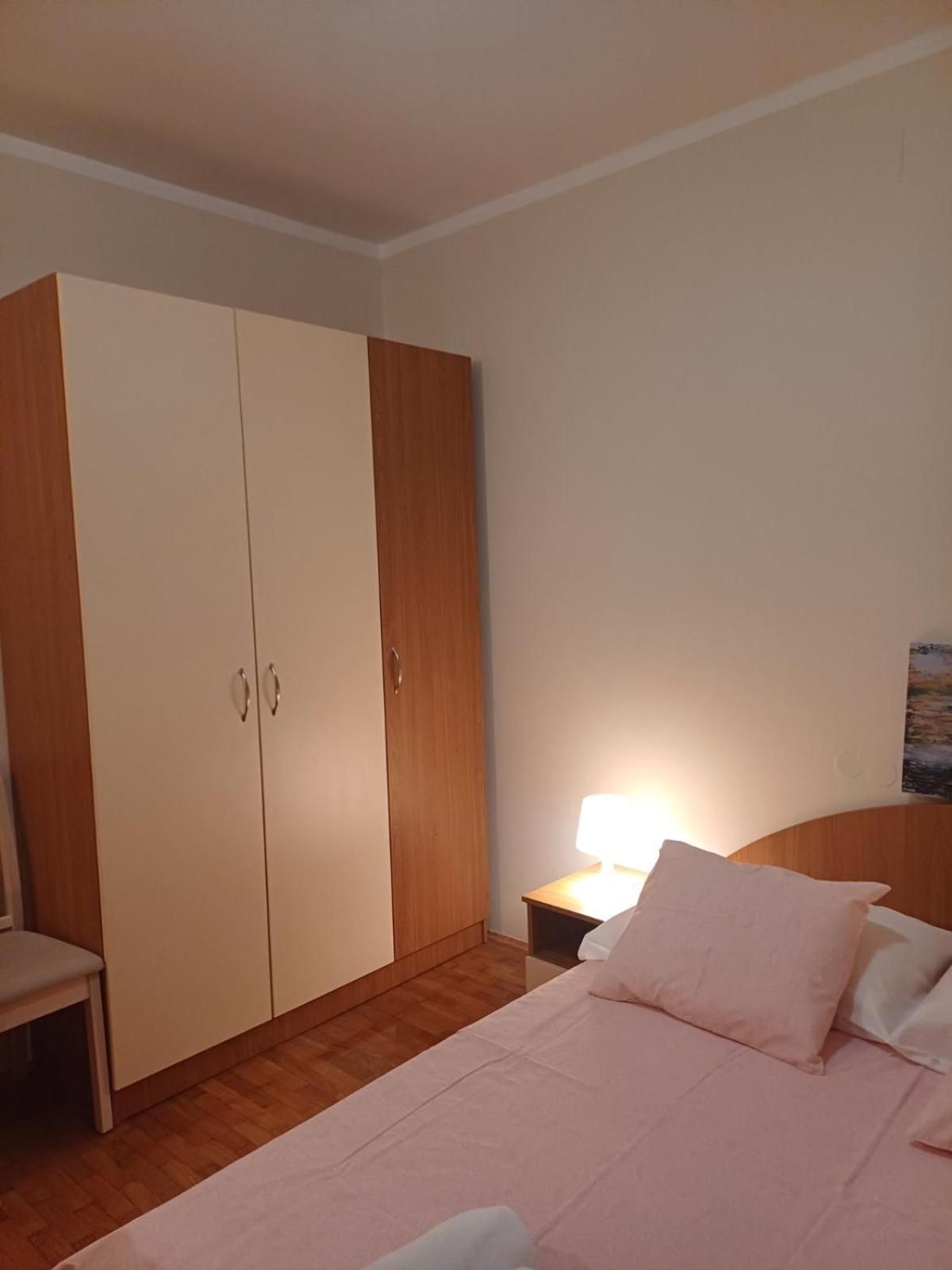 Tomulic Jasna I Miljenko Apartment Supetarska Draga Exterior photo