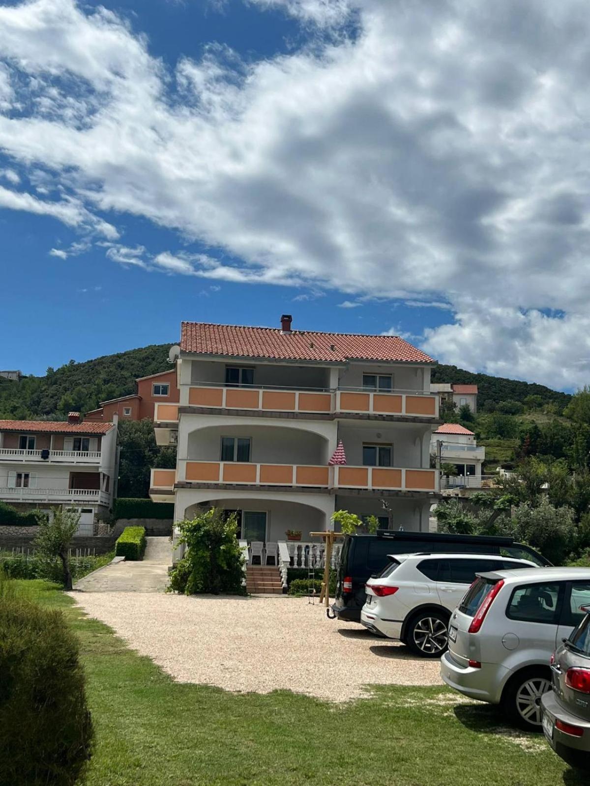 Tomulic Jasna I Miljenko Apartment Supetarska Draga Exterior photo